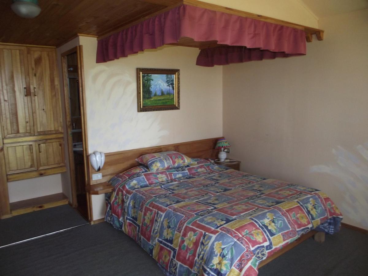 Hostal Y Cabanas Mozart Puerto Montt Exterior foto